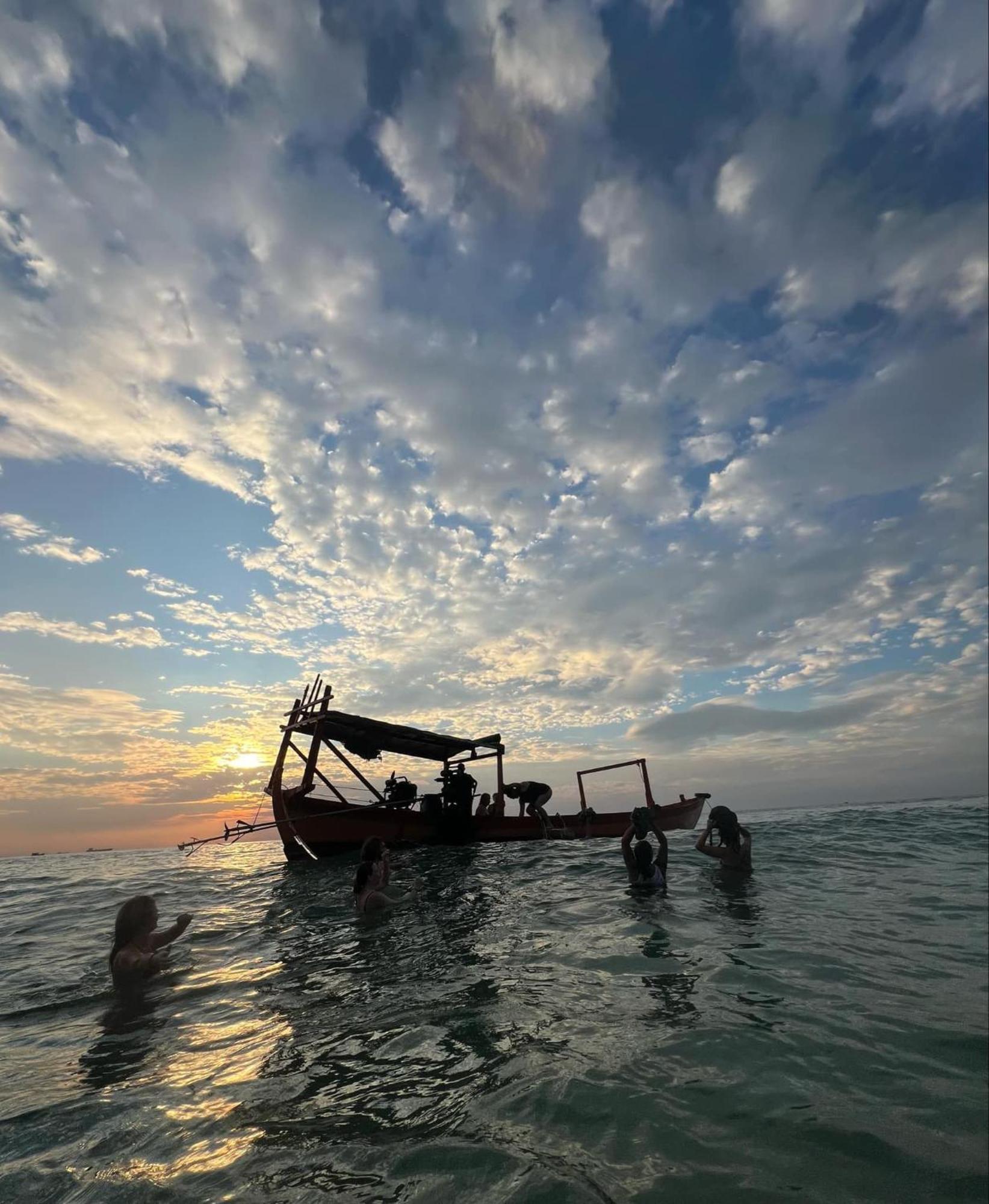 Easy Tiger - M'Pai Bay Beach, كوه رونغ ساملوم المظهر الخارجي الصورة