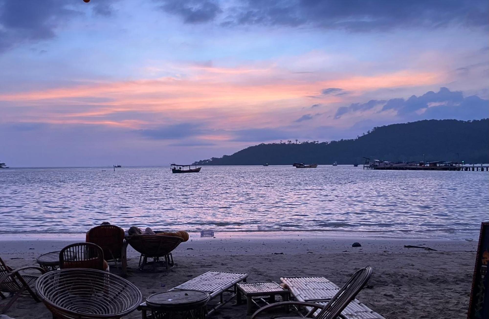 Easy Tiger - M'Pai Bay Beach, كوه رونغ ساملوم المظهر الخارجي الصورة